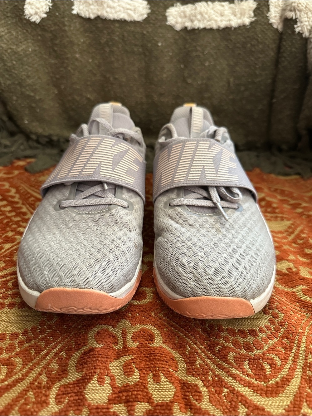 Nike Women's Light Gray and Pink Athletic Shoes